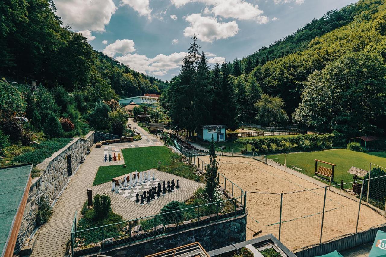 Ekoma Rezort Zvolen Esterno foto